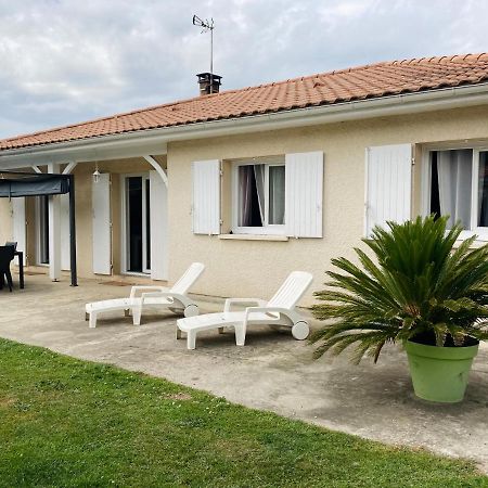 Maison Familiale Avec Jardin De 1500M2 Saint-Genes-de-Fronsac Eksteriør bilde